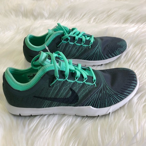 Nike Shoes - 🆕 Women’s Nike Flex Adapt